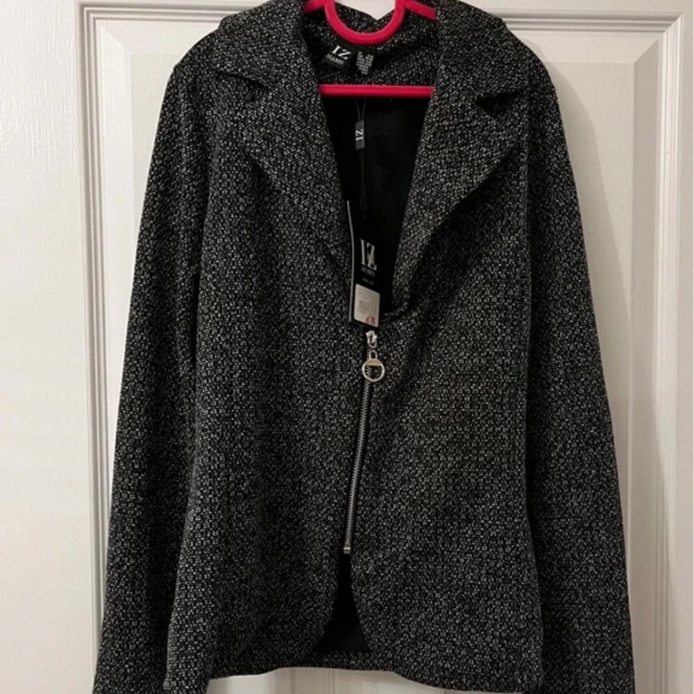 IZ Byer Women's Charcoal Blazer